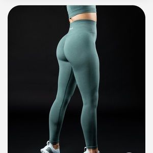 Alphalete Amplify Legging - Nomadic Blue (Size S)